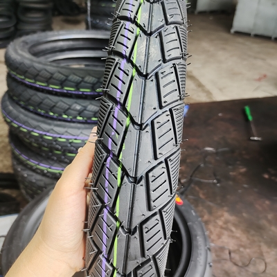 Pneus sans tube pour motocycle Tube 17/2.75 2.75-17 275 17 Contenu en caoutchouc 35%-45% Pneus à motifs