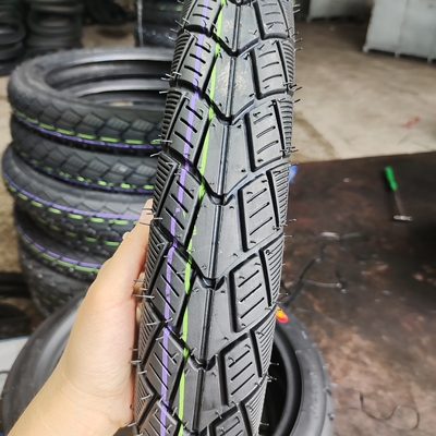 Pneus sans tube pour motocycle Tube 17/2.75 2.75-17 275 17 Contenu en caoutchouc 35%-45% Pneus à motifs
