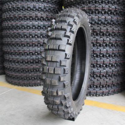 140/80-18 140/80/18 140 80 18 Pneus de moto avec 35% à 45% de caoutchouc TL 6,8 kg