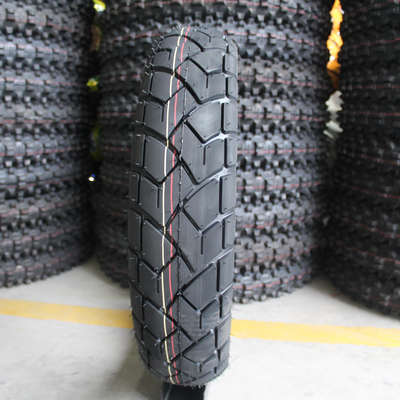 130/80-17 130/80/17 Pneus de moto pour le marché du Moyen-Orient Charge QTY/40'HQ 13000PCS