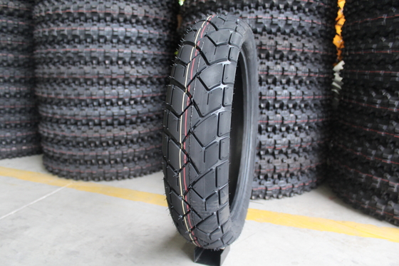 130/80-17 130/80/17 Pneus de moto pour le marché du Moyen-Orient Charge QTY/40'HQ 13000PCS