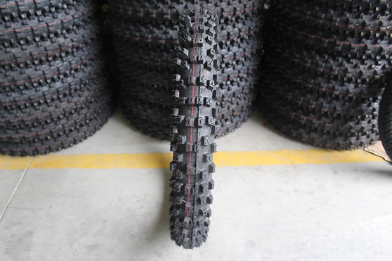 6PR/8PR Taux de pliage 80/100-21 Pneus tout-terrain de course 35% à 45% de teneur en caoutchouc pour vélos de terre