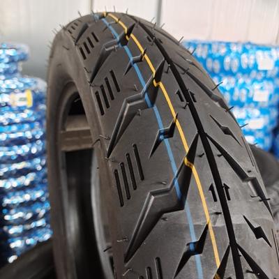 90/80 14 90x80x14 90-80-14 Tubes de pneus de moto avec TL 2,4 kg 35% à 45% de teneur en caoutchouc