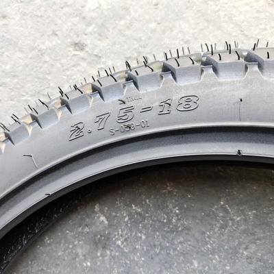 Pneus de moto lourds 2.75-18 pour 20000 KM Durée de vie Temps de livraison dans les 25 jours