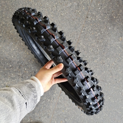 10.5 Résistance à la traction Pneus de moto 90/90-21 du marché africain 6PR 8PR Durable Motocross