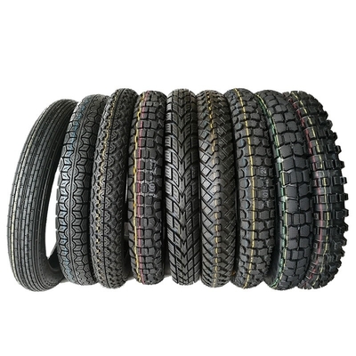 Super 70/90-17 Pneus en caoutchouc de motocyclette de grande capacité de production pour réparation/remplacement