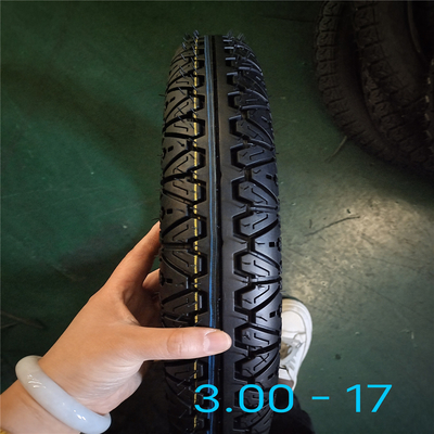 3.00-17 Super Run pneus de moto avec conception de motifs profonds et boîtier de pneu durable