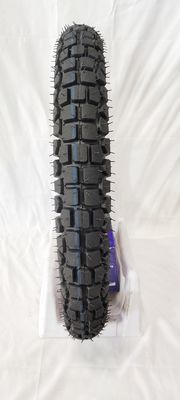 Casque de pneu pneu de moto et tube intérieur 225-18 250-18 275-18 300-18 pour les performances