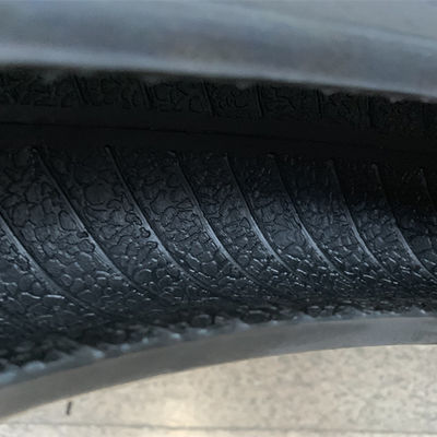 35% à 55% de teneur en caoutchouc 4.00-8 Pneus de moto pour les besoins du client