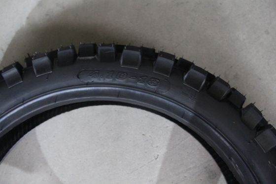 s 4.10-18 Pneus sans tube hors route pour motocycle 6PR/8PR Taux de pliage 13000PCS Charge QTY/40'HQ