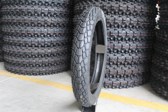Bien 80/90-16 Taiwan pneus de moto sans tube Ply taux 6PR/8PR Charge QTY/40'HQ 13000PCS