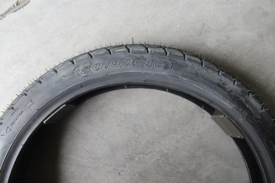 Bien 80/90-16 Taiwan pneus de moto sans tube Ply taux 6PR/8PR Charge QTY/40'HQ 13000PCS