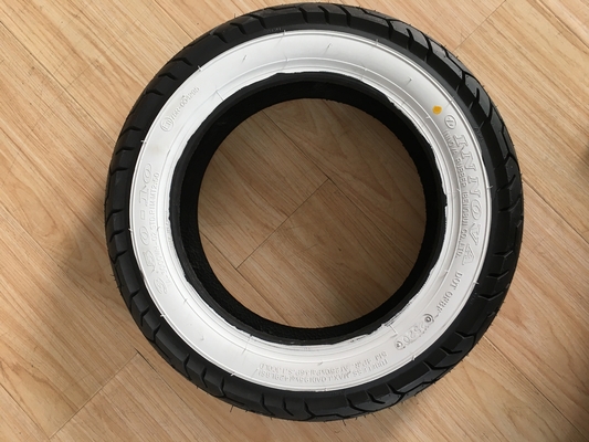 Chargement du port de Qingdao 350-10 Pneus de scooter électrique pour motocyclettes Pneus sans tube 10 pouces