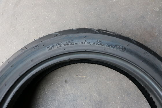 Pression d'air de 280 kPa Golden Boy pneu de moto et tube intérieur 120/80-16 pour le port de Qingdao