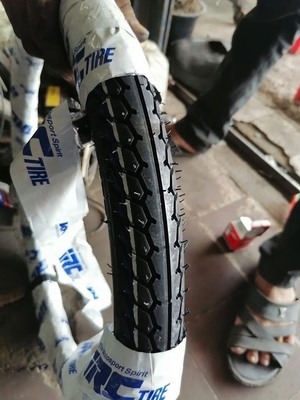 Pneus de motocyclettes 60/100-17 et 70/100-17 à motifs personnalisables pour le marché thaïlandais