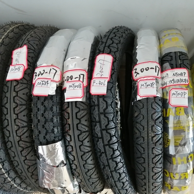 Pneus et tubes de motocyclettes 3.00-17 boîtier de pneus naturels de tubes livraison dans les 25 jours