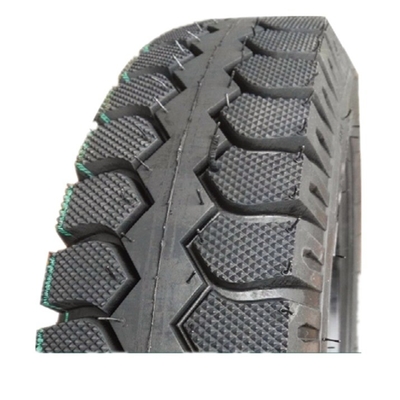 Pneus de moto 130/70-12 120/70-12 300-12 450-12 90/90-19 70/100-19 avec boîtier de pneus