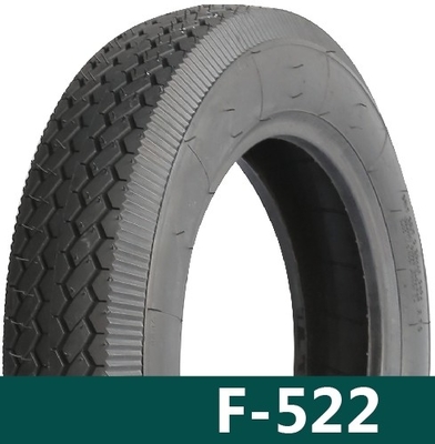 Pneus de moto 130/70-12 120/70-12 300-12 450-12 90/90-19 70/100-19 avec boîtier de pneus