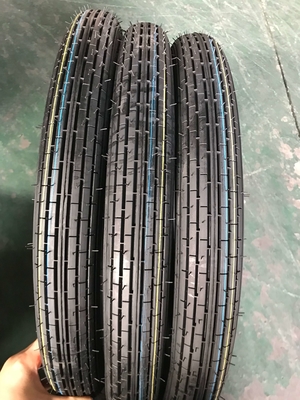 Pneus de motocyclettes 3.00-17 3.00-18 avec 6/8 PR PLY et technologie Taiwan