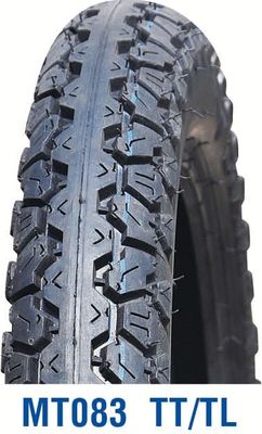 3.00-17 Pneus de moto et tubes naturels au Nigeria Marché avec 30% à 45% de caoutchouc