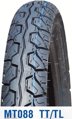 3.00-17 Pneus de moto et tubes naturels au Nigeria Marché avec 30% à 45% de caoutchouc