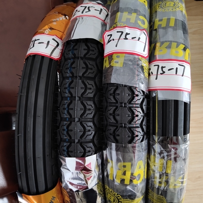 Pneus de moto durables 275-17 avec une durée de vie de 20000 KM et une résistance à la traction de 10.5