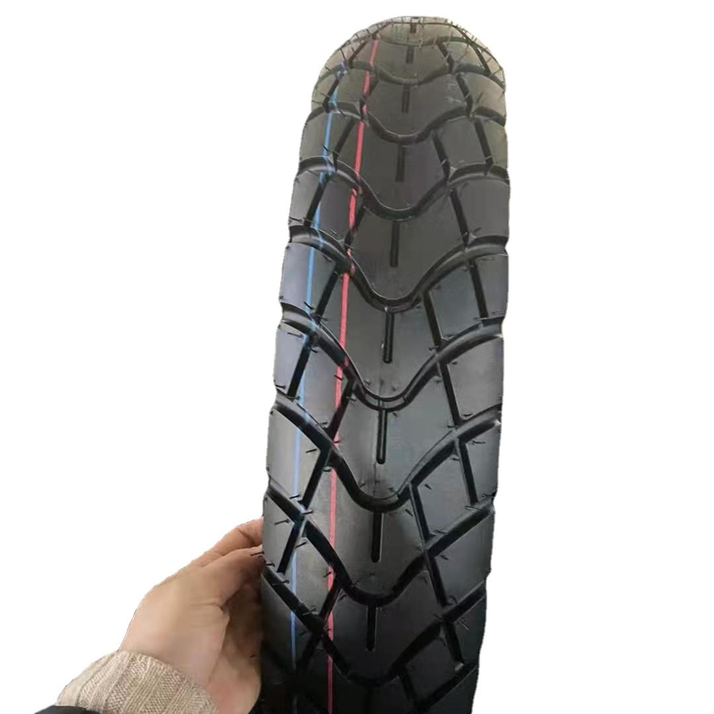 Top- 3,50-10 Pneus sans tuyau pour motocycle première classe 2,70-3,0 kg Pneus abordables pour scooter