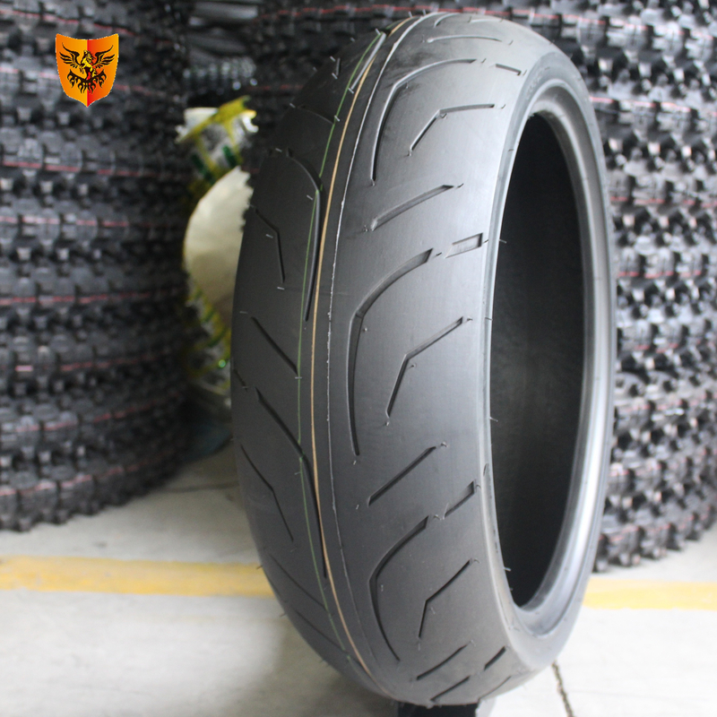 180/50-17 180/55-17 190/50-17 190/55-17 200/50-17 200/55-17 Pneus pour motocyclettes