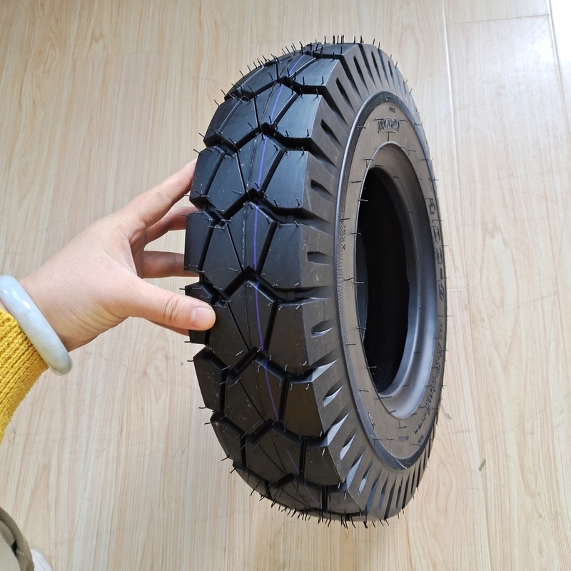 Pneus de moto acceptés OEM Pneus haute vitesse 4.00-8 avec nylon en acier caoutchouc naturel