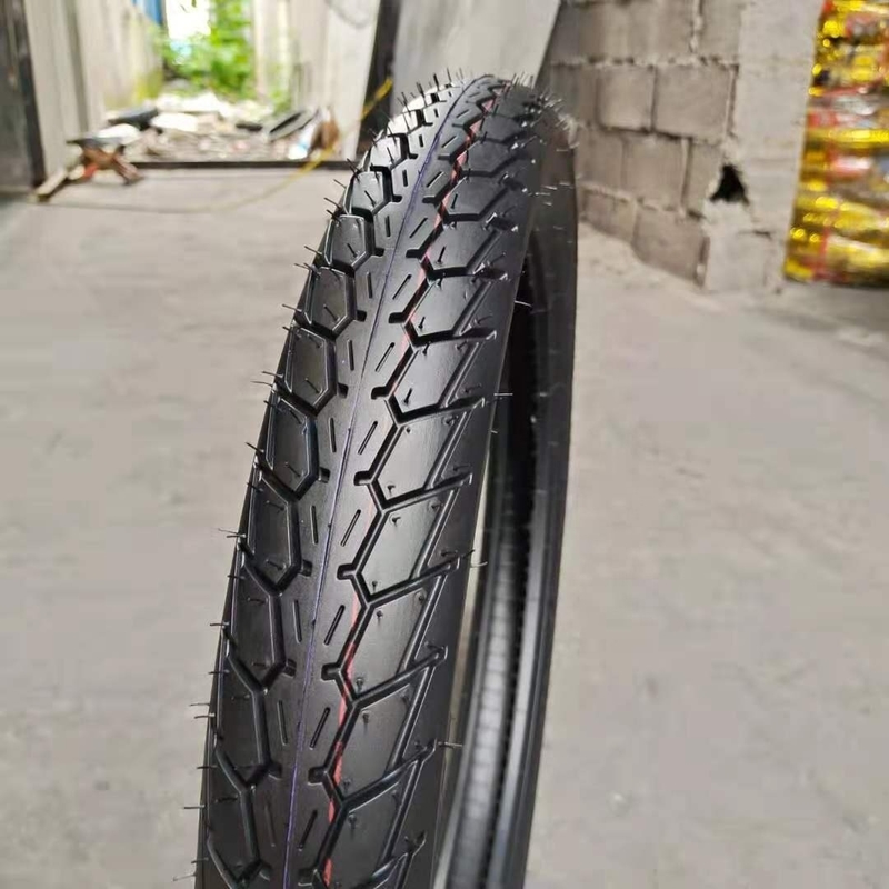 6pr/8pr Ply Rating Pneus de moto 70/100-17 60/100-17 TT Pneus destinés au marché du Cambodge