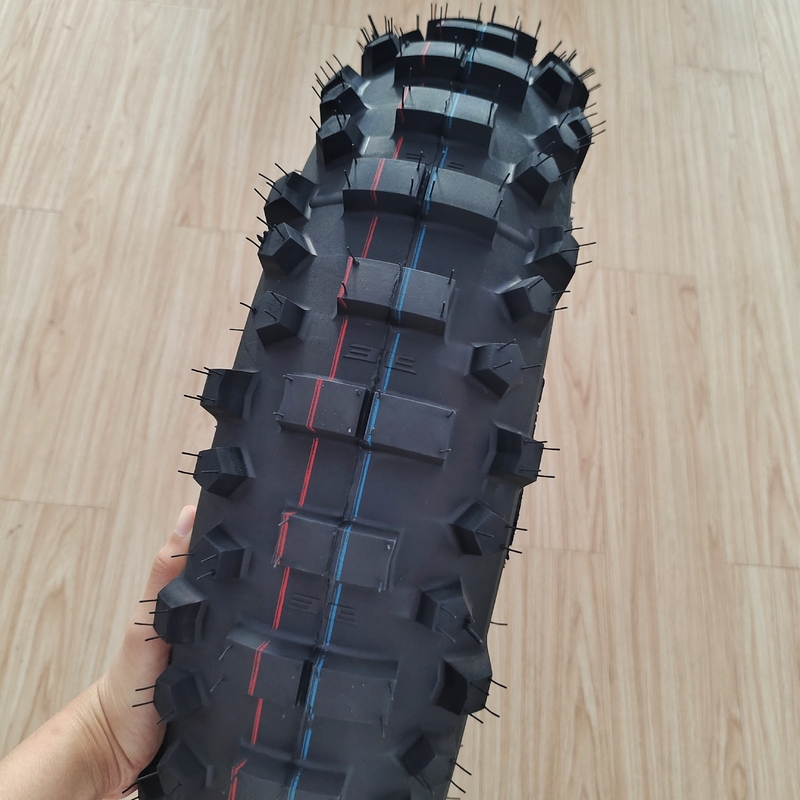 140/80-18 140/80/18 140/80 R18 Pneus chinois en caoutchouc pour moto pour le marché nord-américain