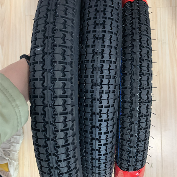 Pneus de moto 2.25-16/2.50-17/2.50-18/225-19 Haute capacité et pour le marché africain