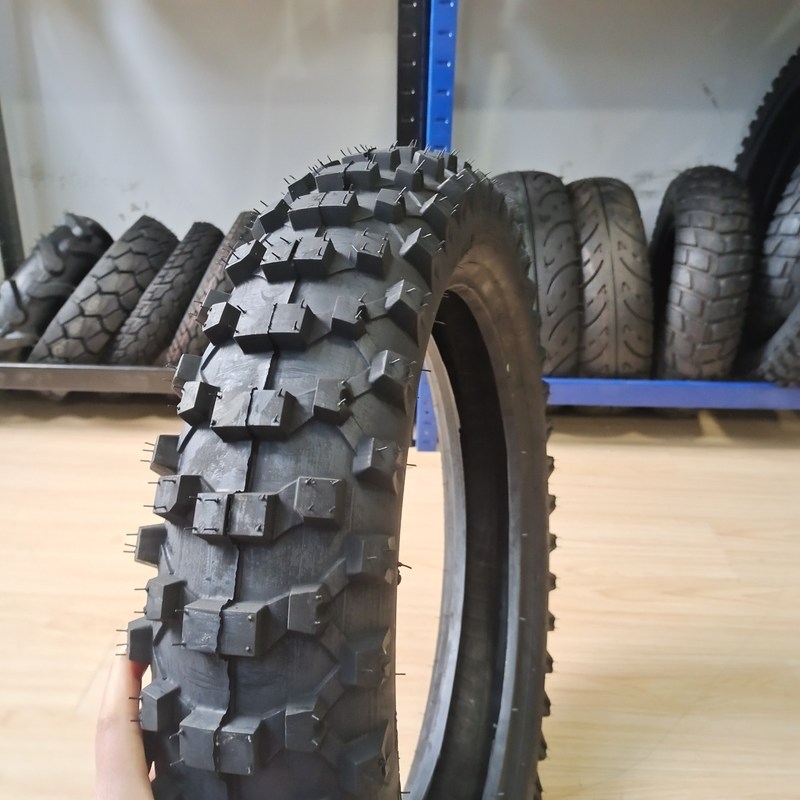 4.60-17 TL Pneus pour motocyclette hors route