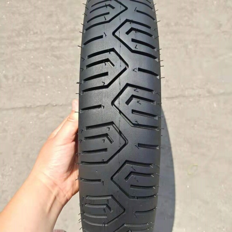 Deep Design 90/90-16 Peneu Sem Caméra pour les pneus de moto chinois sur le marché africain