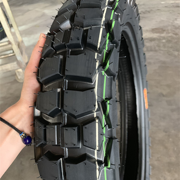 Pneus de moto direct 460-18 avec 10,5 résistance à la traction et livraison dans les 25 jours