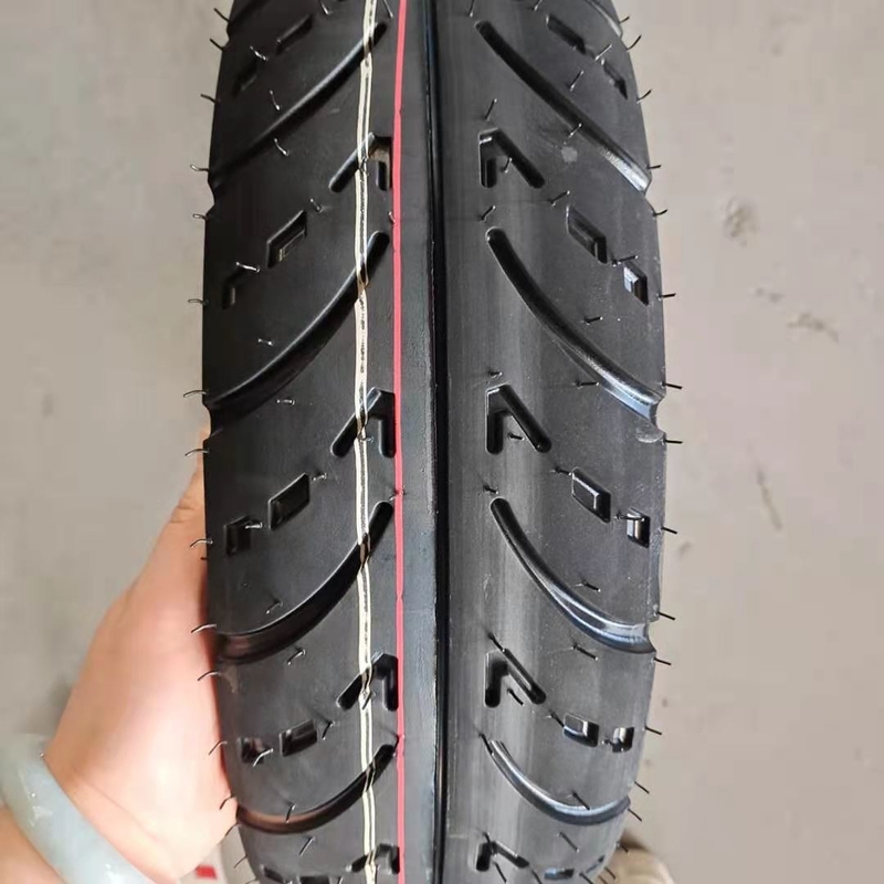 Pneus de moto de caoutchouc super 140/70 17 Moto avec port de chargement Port de Qingdao