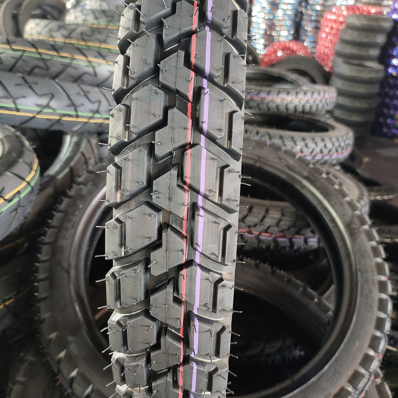 Roues et pneus de moto à prix abordable 110/90-17 TL pour le marché africain