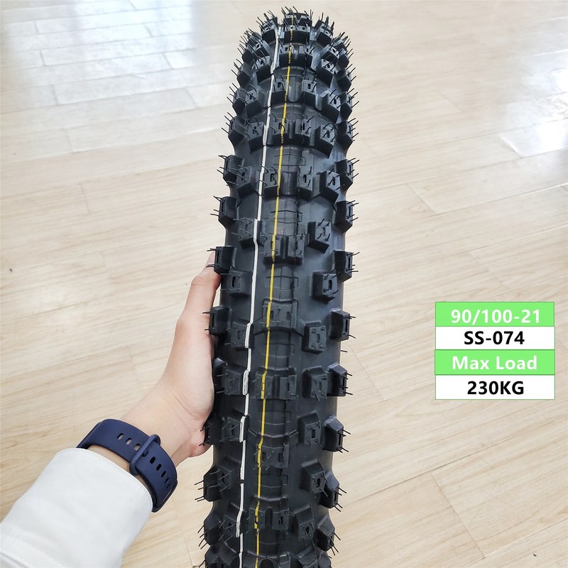 Tube et vitesse de 150 km/h sur route Pneus de moto 90 100 21 pour le marché japonais
