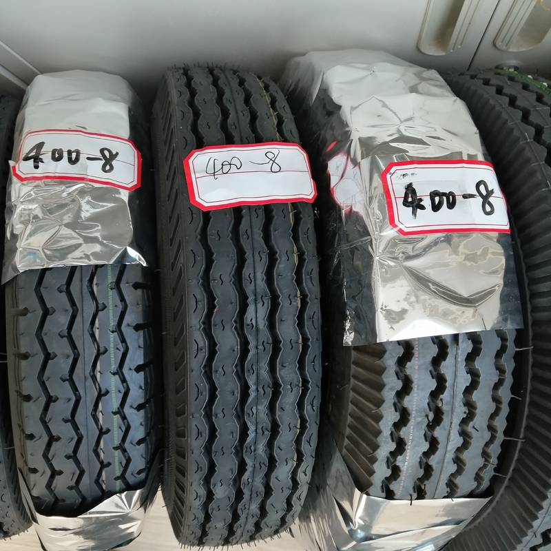 Durabilité élevée Bajaj pneus à trois roues 400-8 4.00-8 avec une capacité de charge de 3 kg