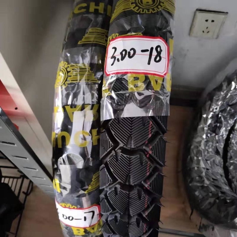 35% à 55% de teneur en caoutchouc IRC Pneus de motociclette Les plus vendus en 2020 avec une durée de vie de 20000 KM