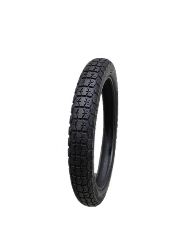 3.00-17 Pneus de moto et tubes naturels au Nigeria Marché avec 30% à 45% de caoutchouc